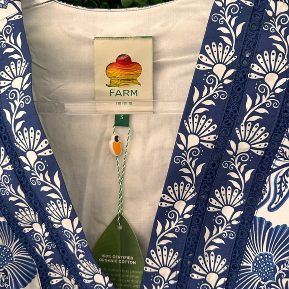 NWT Farm Rio Blue and White Floral Romper - Picture 6 of 7